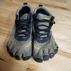 Vibram VTrek mens 9-9.5